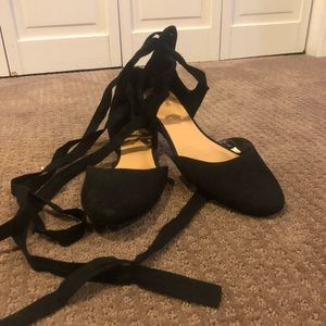 NEVER WORN BALLET FLATS